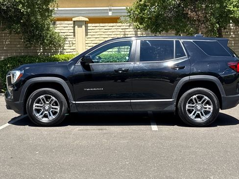 Used 2025 GMC Terrain Elevation AWD/4WD image 8