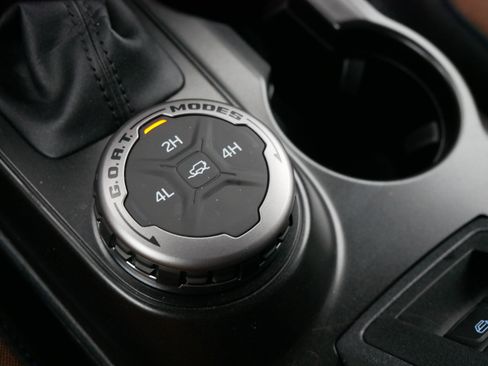 Used 2022 Ford Bronco Outer Banks image 29