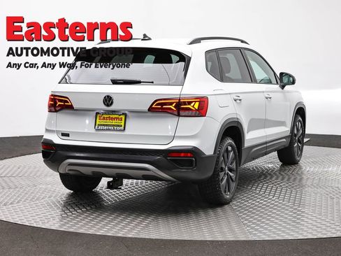 Used 2022 Volkswagen Taos S FWD image 5