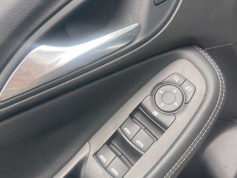 Used 2021 Buick Encore GX Select w/ Experience Buick Package AWD/4WD image 24