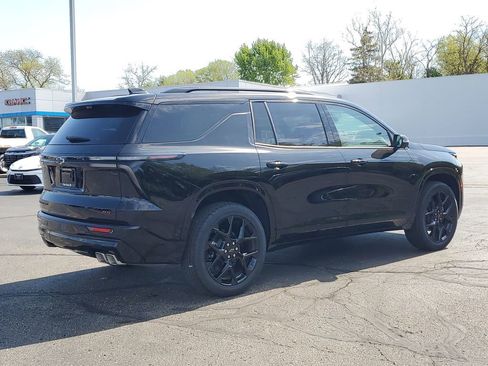 New 2026 Chevrolet Traverse RS w/ LPO, Floor Liner Package AWD/4WD image 3