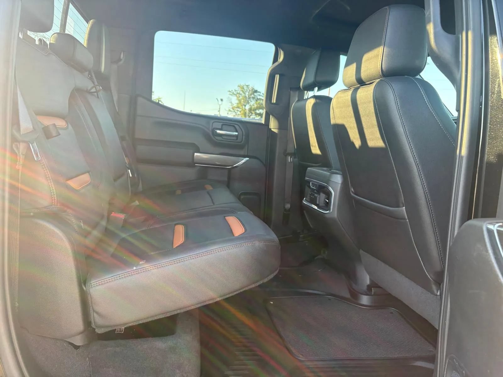 Used 2021 GMC Sierra 1500 AT4 w/ AT4 Preferred Package AWD/4WD image 28