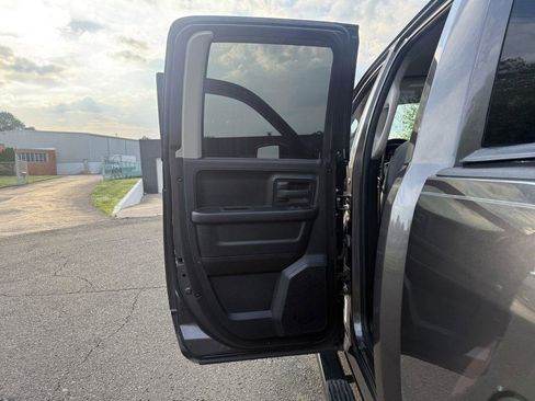 Used 2019 RAM 1500 Express w/ Express Value Package AWD/4WD image 20