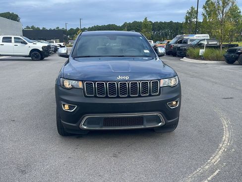 Used 2019 Jeep Grand Cherokee Limited RWD image 2