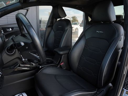 Used 2020 Kia Forte GT-Line w/ GT-Line Premium Package image 10