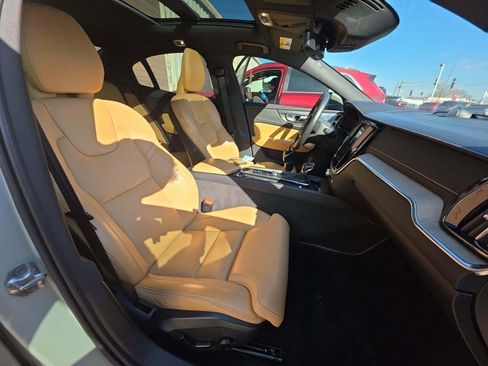 Used 2019 Volvo S60 T6 Inscription image 7