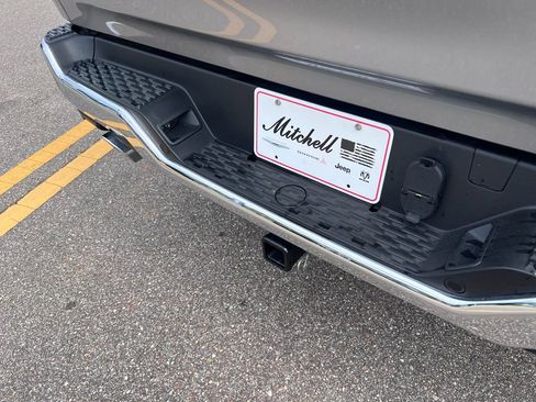 Certified 2025 RAM 1500 Big Horn AWD/4WD image 5