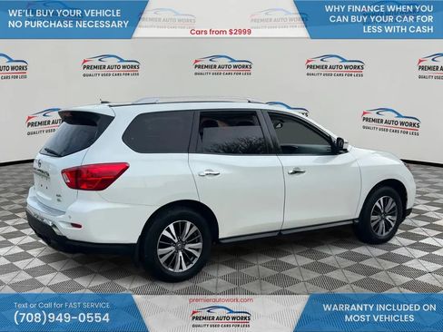 Used 2017 Nissan Pathfinder SL w/ SL Premium Package AWD/4WD image 4