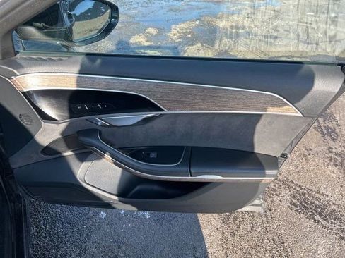 Used 2022 Audi A8 L 3.0T image 49