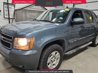 Used 2008 Chevrolet Avalanche LT w/ Convenience Package #1 video 1