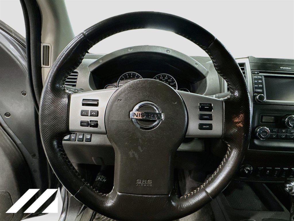 Used 2018 Nissan Frontier PRO-4X AWD/4WD image 11