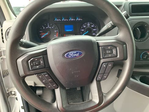 Used 2024 Ford E-450 and Econoline 450 Super Duty w/ Power Windows & Locks Group image 10