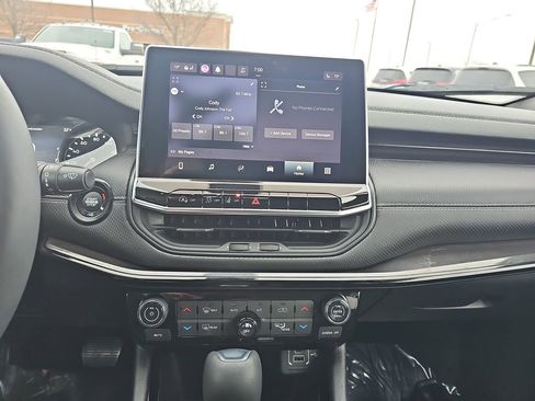 Used 2023 Jeep Compass Altitude w/ Convenience Group image 20