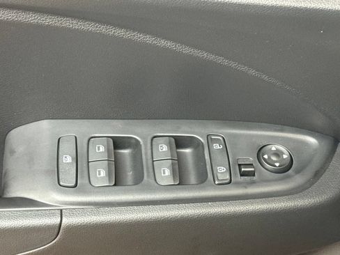 New 2026 Hyundai Venue SEL FWD image 22