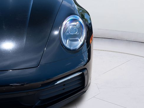 Used 2021 Porsche 911 Carrera S w/ Sport Package RWD image 19
