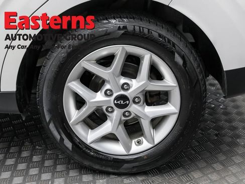 Used 2024 Kia Soul LX w/ Option Group 015 image 8