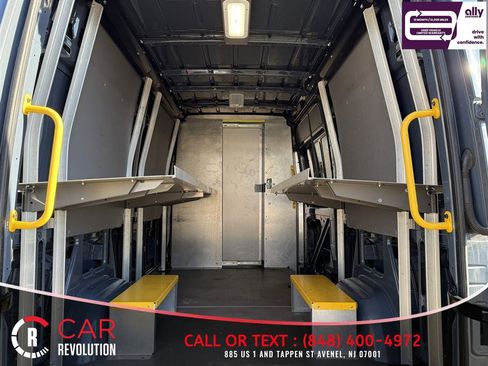 Used 2018 Mercedes-Benz Sprinter 2500 image 6