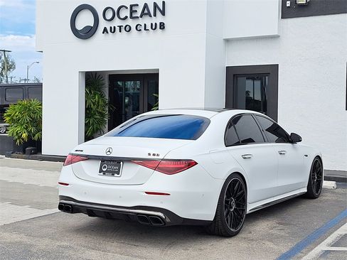 Used 2024 Mercedes-Benz S 63 AMG S w/ Carbon Fiber Exterior Package image 4