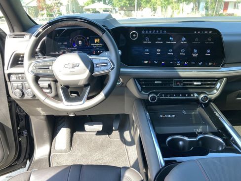 New 2025 Chevrolet Suburban RST w/ Advanced Technology Package image 15