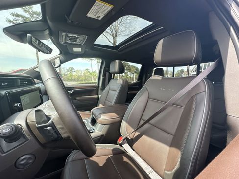 Used 2025 GMC Sierra 1500 Denali w/ Denali Reserve Package image 28