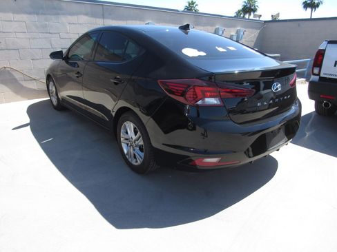 Used 2019 Hyundai Elantra SEL image 4