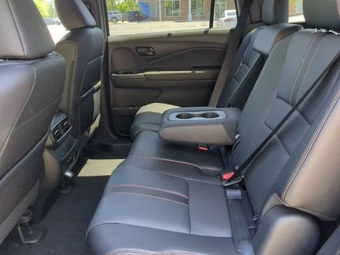 Used 2024 Honda Passport TrailSport image 13