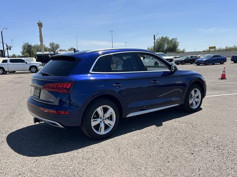 Used 2019 Audi Q5 2.0T Premium Plus w/ Premium Plus Package AWD/4WD image 5
