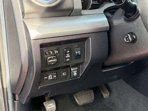 Used 2021 Toyota Tundra Platinum AWD/4WD image 20