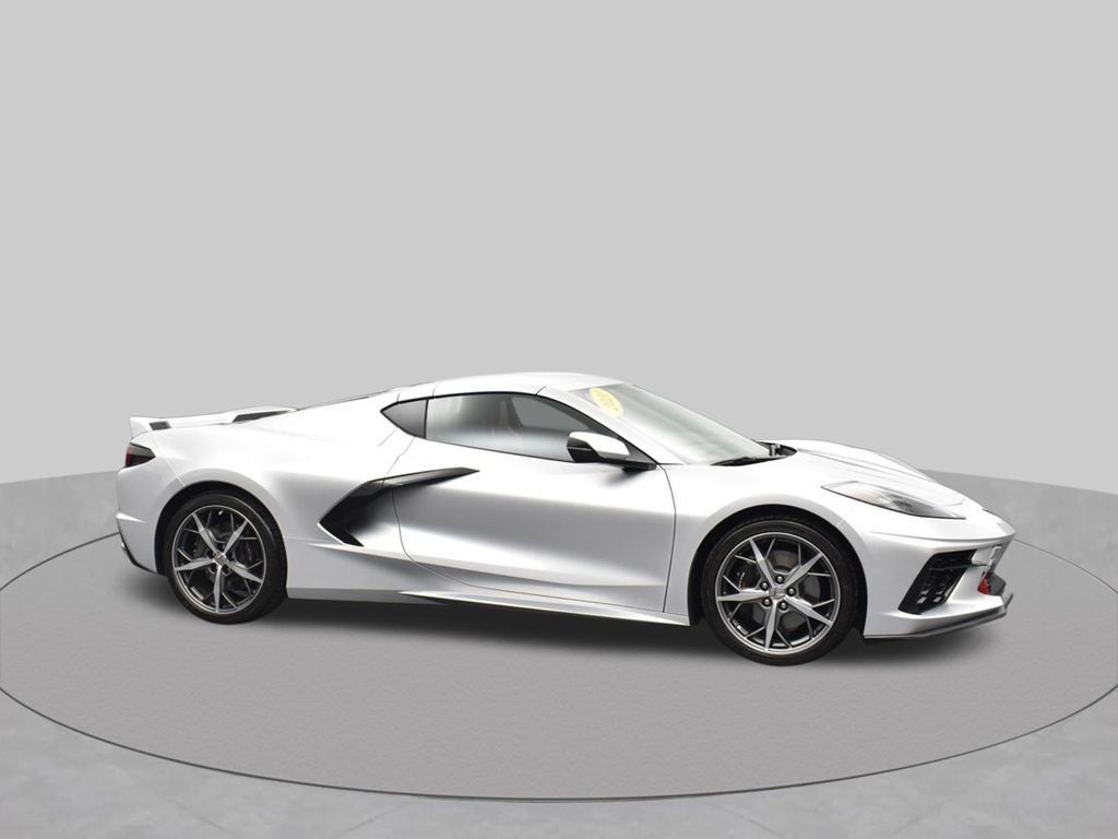 Used 2020 Chevrolet Corvette Stingray Preferred Cpe w/ 2LT Preferred Equipment Group RWD image 8