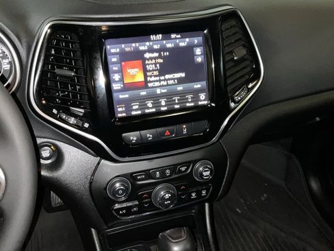 Used 2021 Jeep Cherokee Limited w/ Elite Package image 19