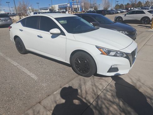 Used 2020 Nissan Altima 2.5 S image 5