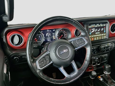 Used 2022 Jeep Wrangler Unlimited Rubicon w/ Cold Weather Group AWD/4WD image 18