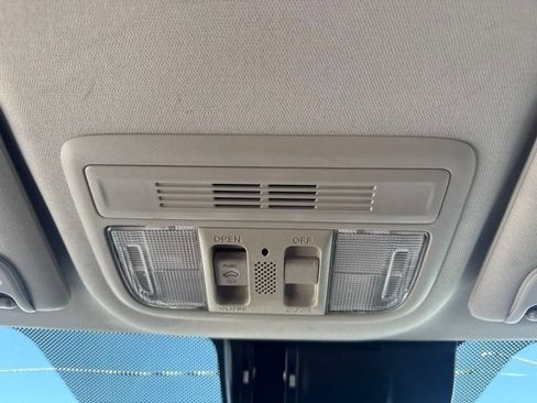 Used 2016 Honda Civic Touring image 21