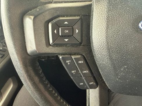 Used 2020 Ford F150 XLT w/ Equipment Group 302A Luxury AWD/4WD image 17