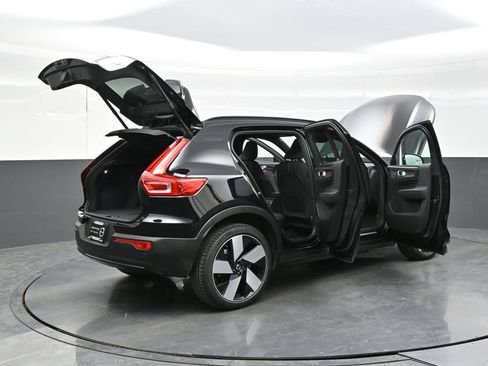 Used 2023 Volvo XC40 Recharge Ultimate w/ Protection Package Premier AWD/4WD image 47