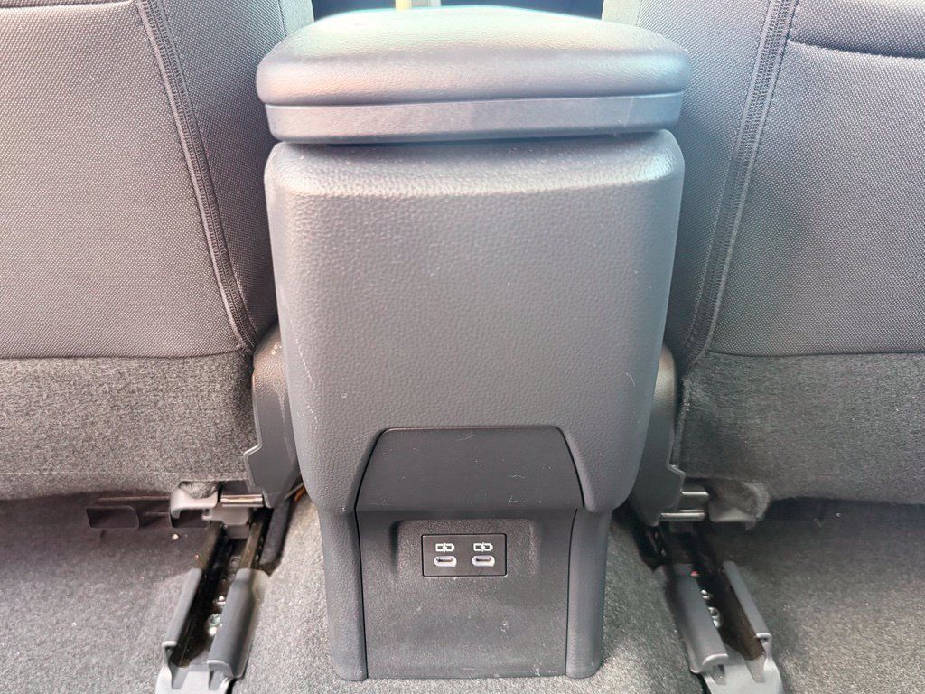 Used 2026 Toyota Prius LE FWD image 25