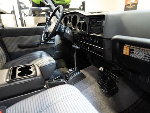 Used 1989 Toyota Land Cruiser image 80