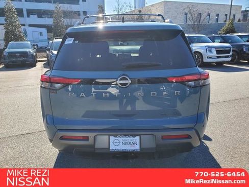 New 2026 Nissan Pathfinder SL w/ SL Premium Package AWD/4WD image 3
