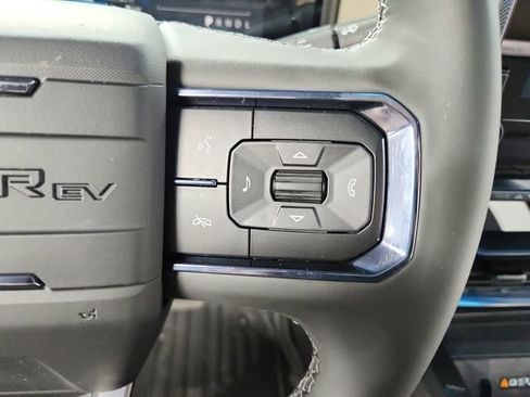 New 2026 GMC Hummer EV 4x4 Crew Cab w/ LPO, Dark Essentials Package image 24