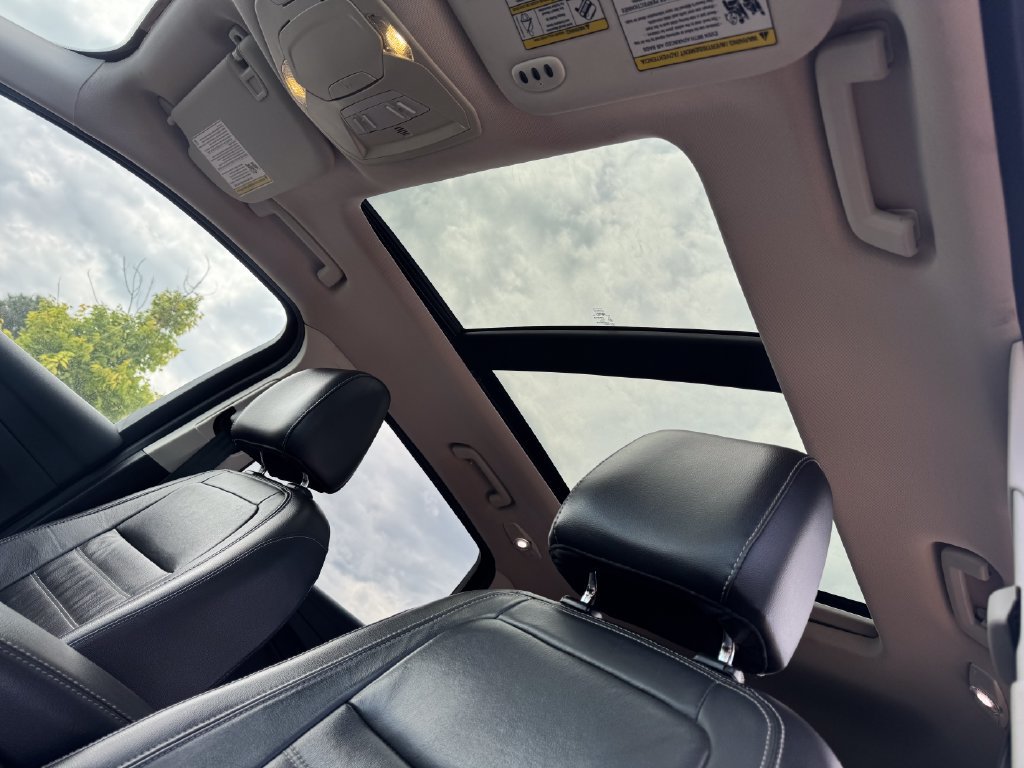 Used 2017 Ford Escape Titanium AWD/4WD image 9