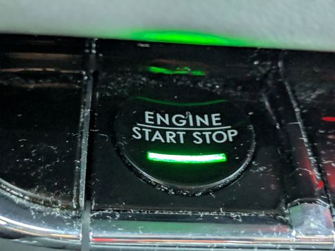 Used 2021 Lincoln Nautilus Reserve image 23