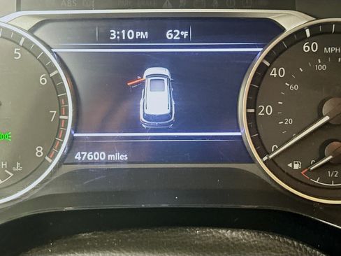 Used 2025 Nissan Pathfinder SV AWD/4WD image 19