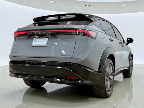 Used 2023 Nissan Ariya AWD image 14