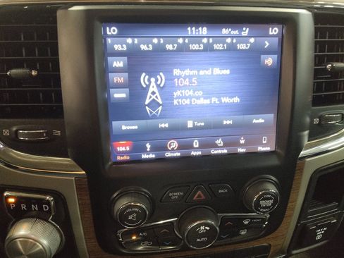 Used 2018 RAM 1500 Laramie RWD image 25