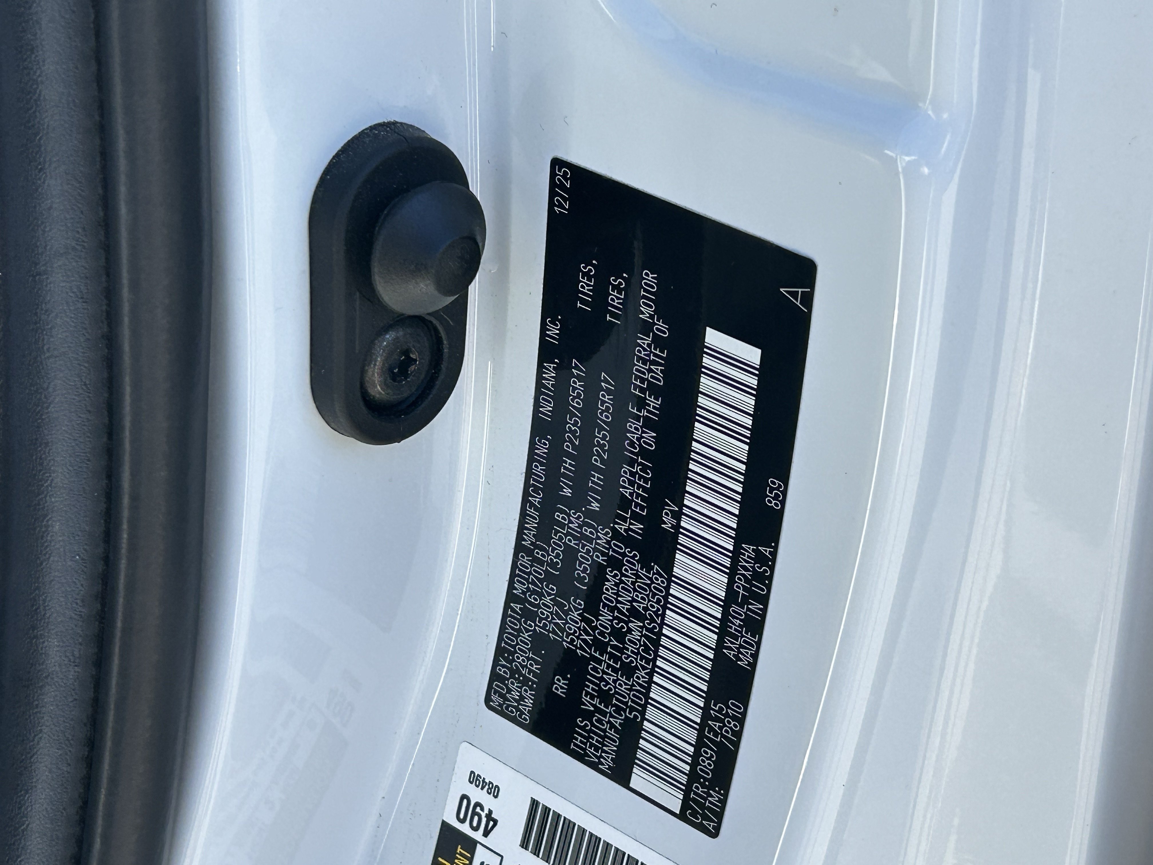 Certified 2026 Toyota Sienna XLE FWD image 31