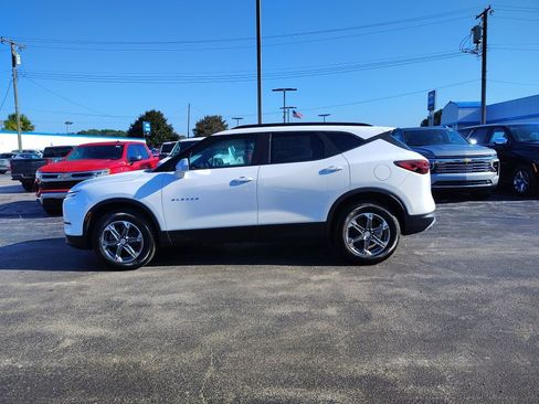 New 2025 Chevrolet Blazer LT w/ Convenience Package image 6