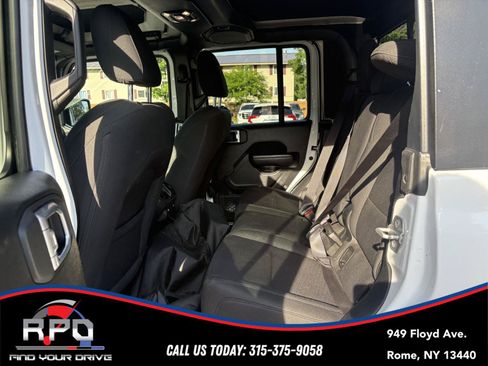 Used 2021 Jeep Gladiator Sport AWD/4WD image 20