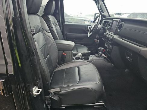 Used 2022 Jeep Wrangler Unlimited Sahara w/ Cold Weather Group image 5