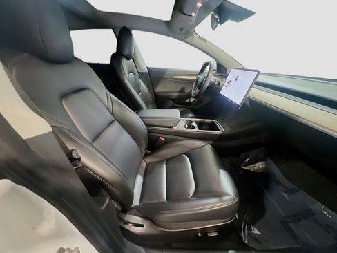 Used 2021 Tesla Model 3 Standard Range Plus image 22