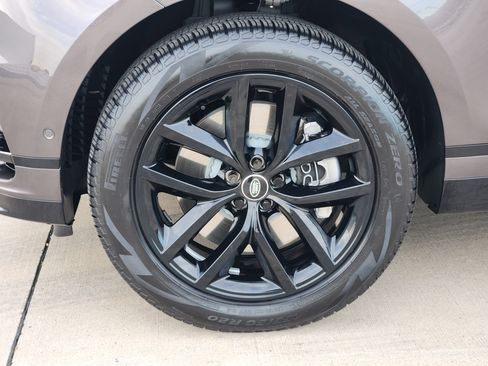 Certified 2026 Land Rover Range Rover Velar Dynamic SE image 11